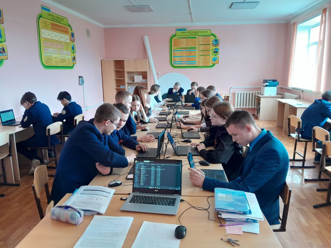 В период с 6-8 мая 2024 года обучающиеся школы принимают участие во Всероссийском онлайн диагностике по функциональной грамотности в рамках национального проекта «Образование».